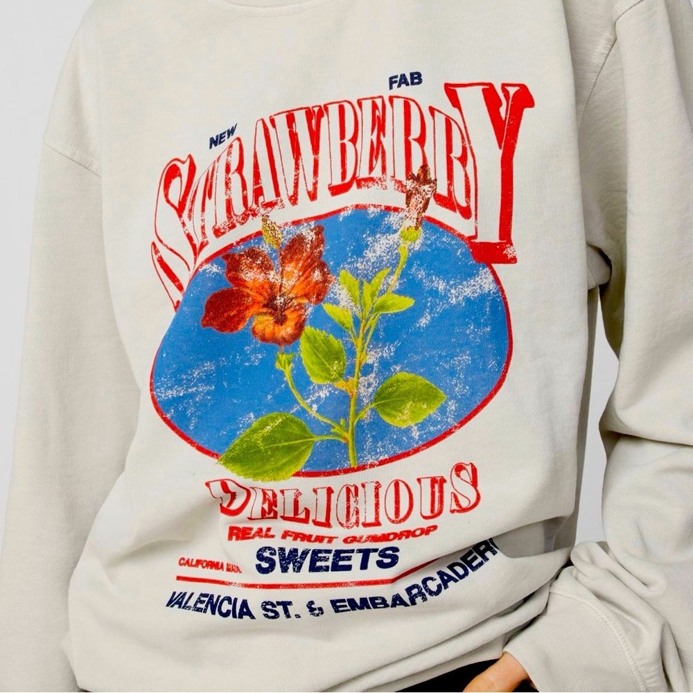 EXCLUSIVELY SOLD @ UO BRAND NEW W/ TAGS, SIZE MEDIUM, STONE COLOR,ANTIQUE DESIGN